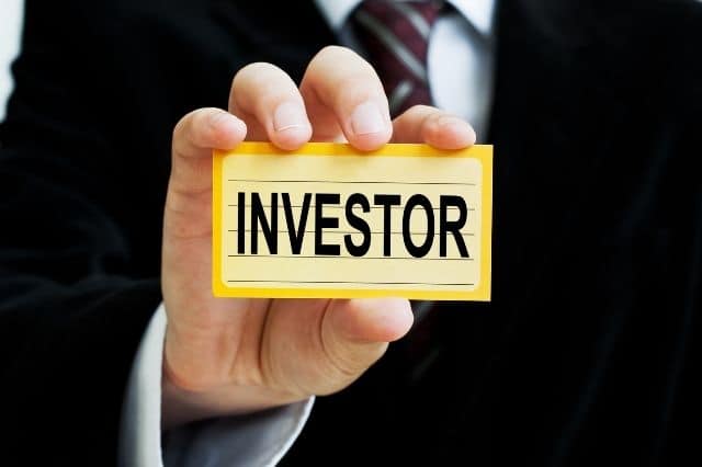 how many big investors invest in bitcoin